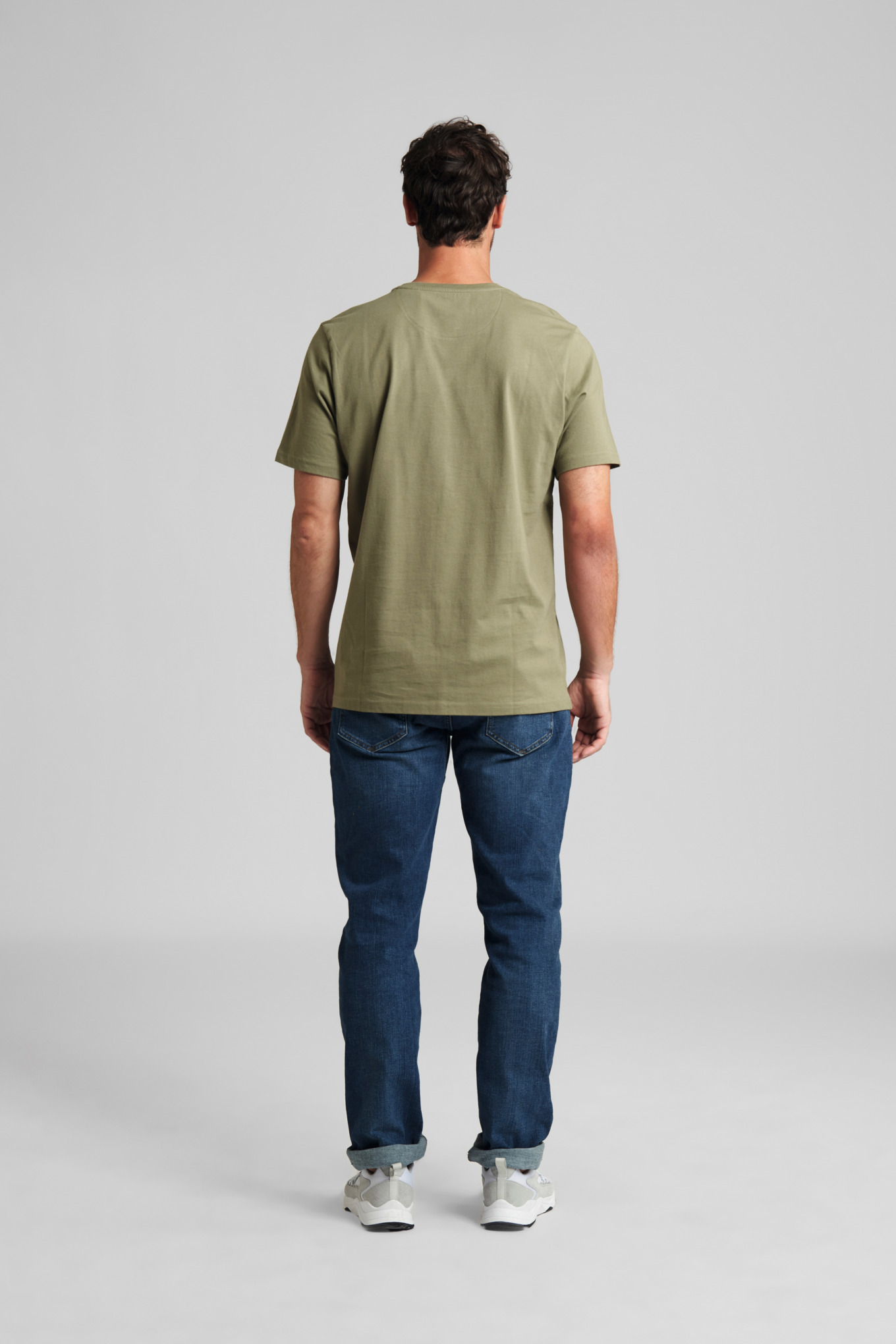 T-shirt sz. L SUSTAINABLE BASIC