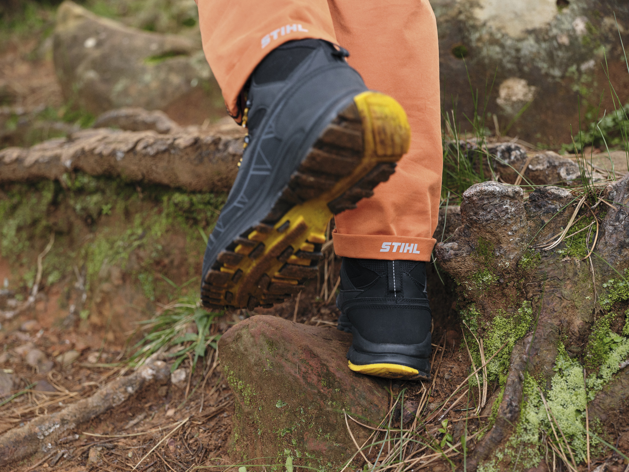 Pantaloni CASUAL arancio
