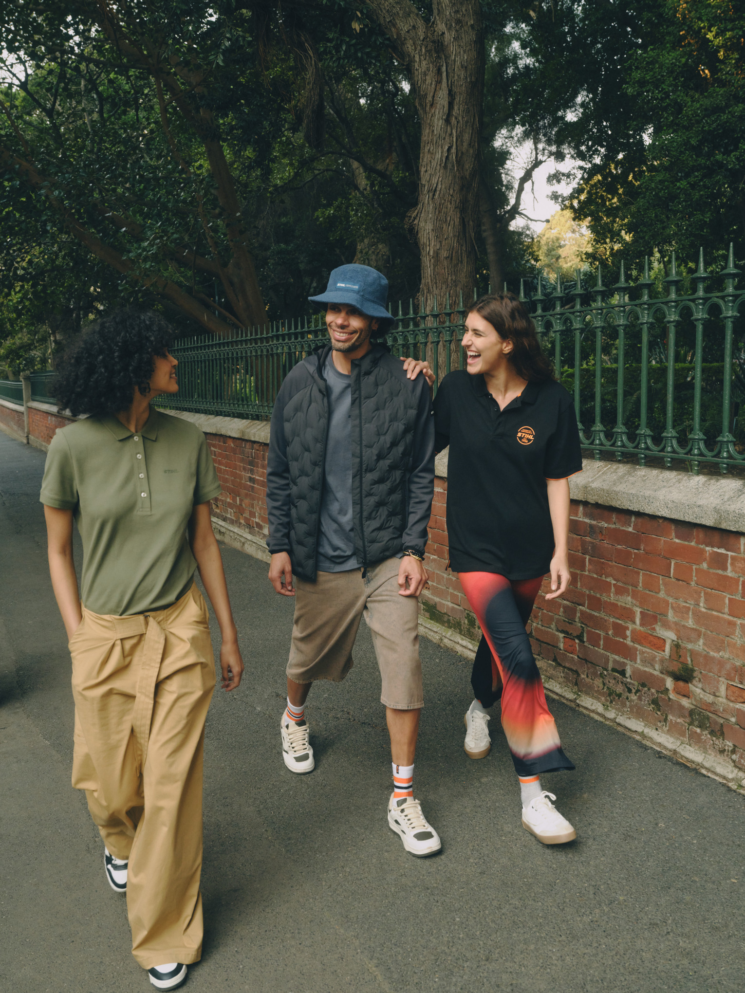 Felpa LOGO CHEST BLUE