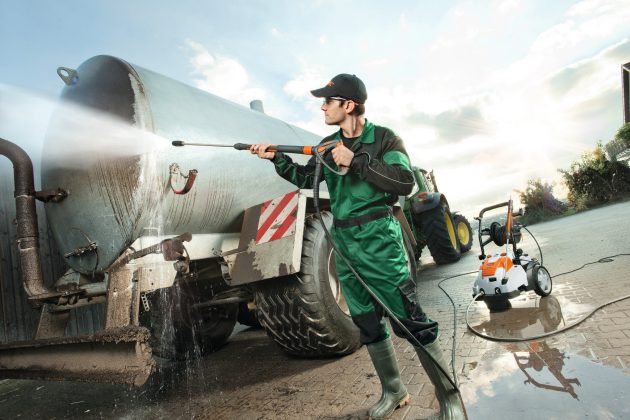 SERBATOIO DEL DETERGENTE TRASPARENTE