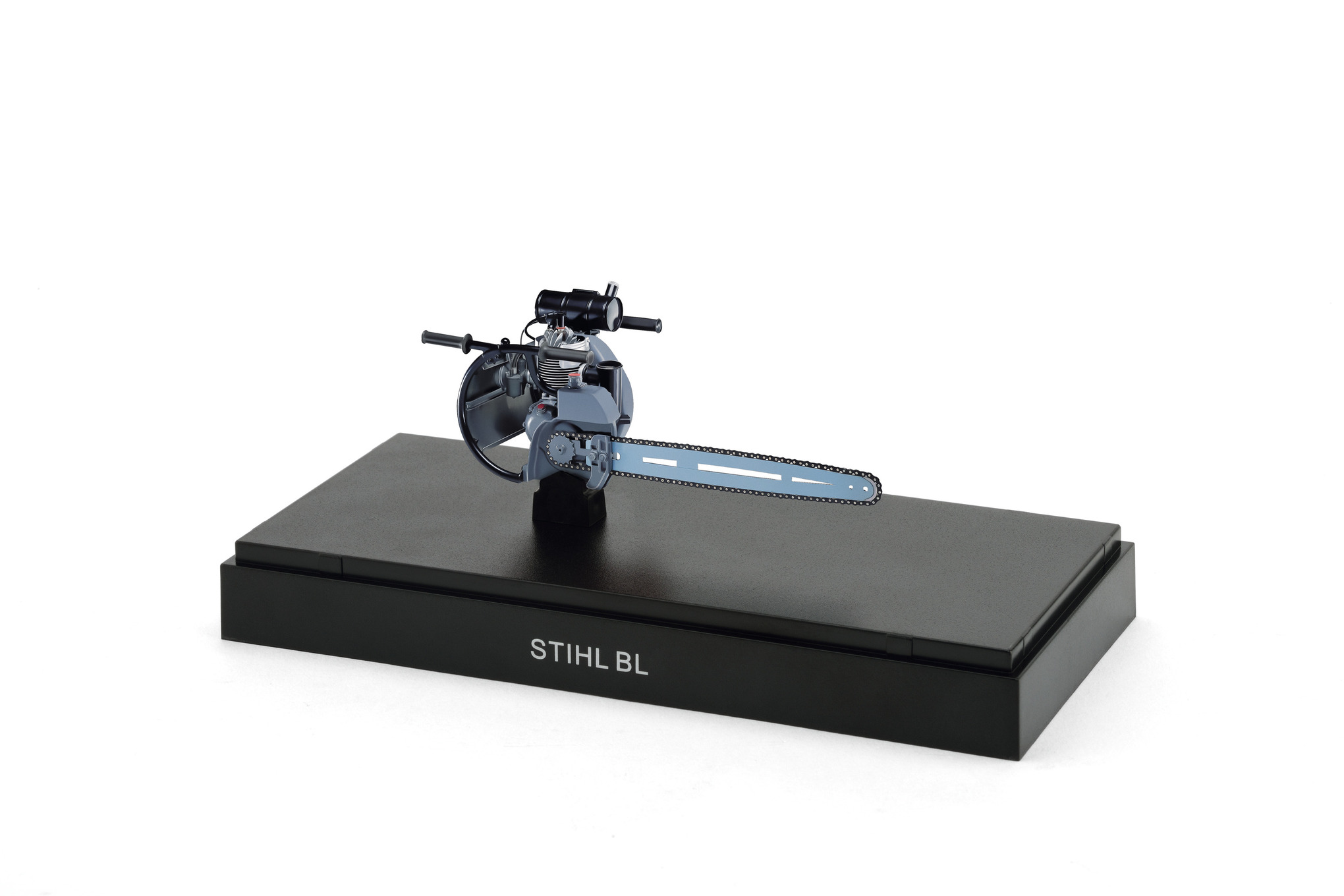 Historisches Motorsägen-Modell, Typ BL