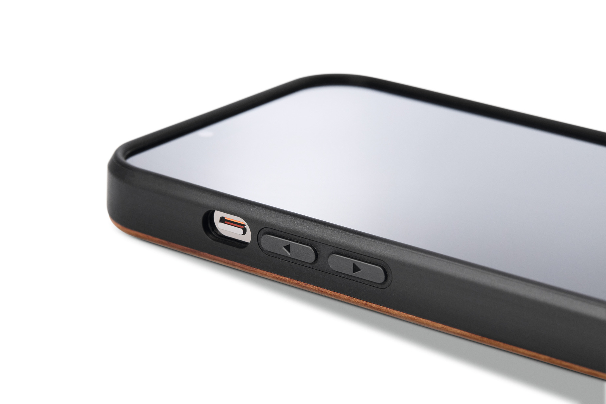 Cover per cellulare "AXE" in legno