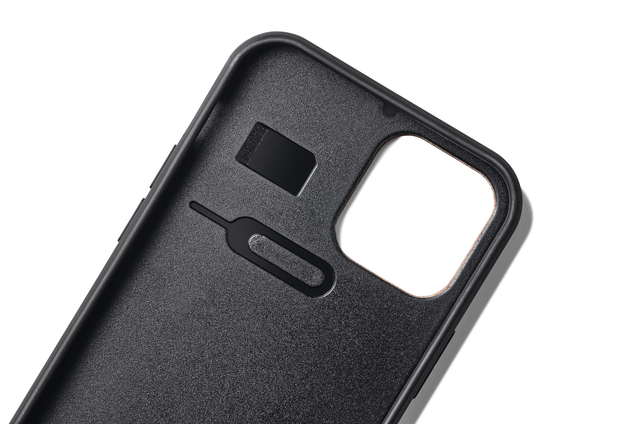 Cover per cellulare "AXE" in legno