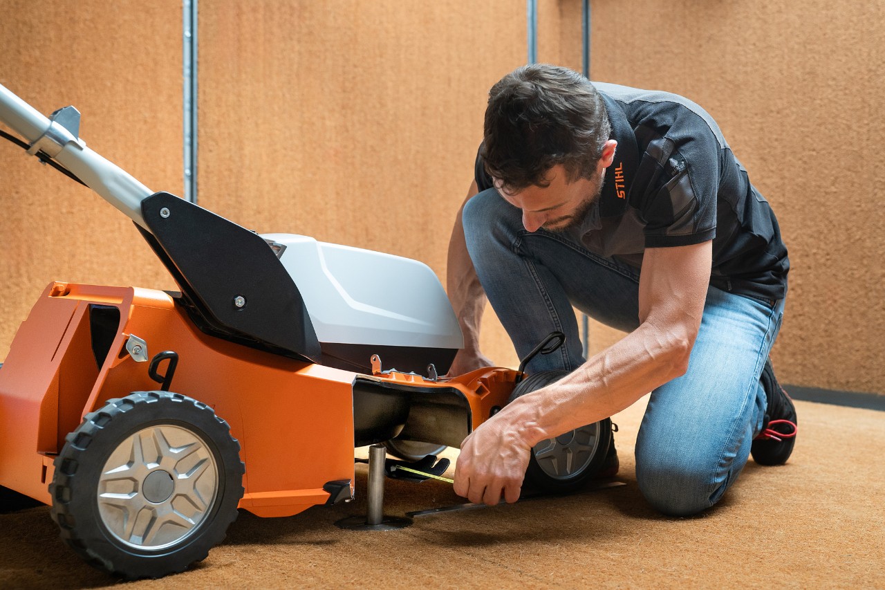 Il tosaerba professionale STIHL alla prova finale di qualità