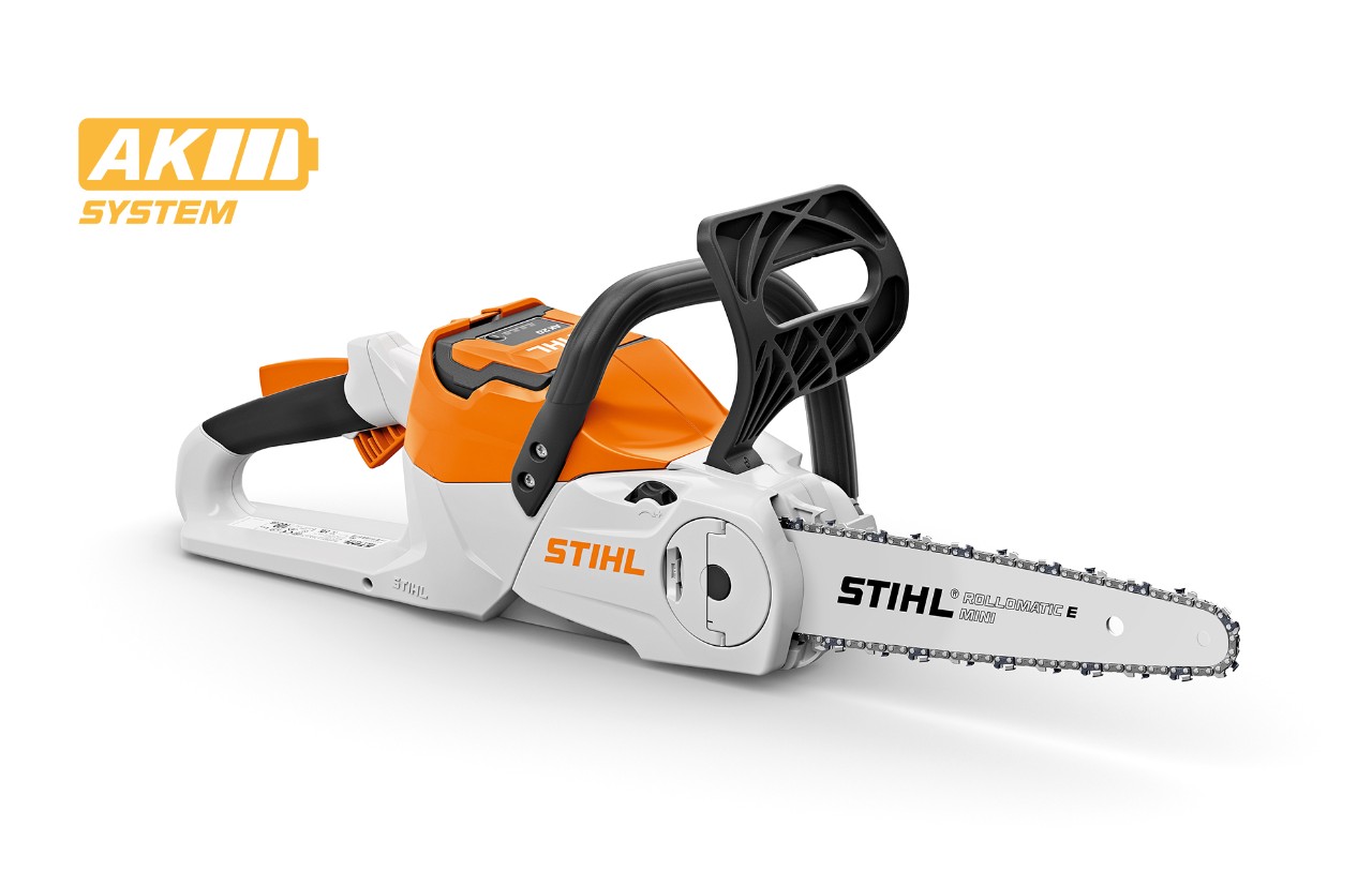 Immagine di una motosega a batteria STIHL MSA 70, icona della batteria in alto a sinistra per il sistema AK STIHL