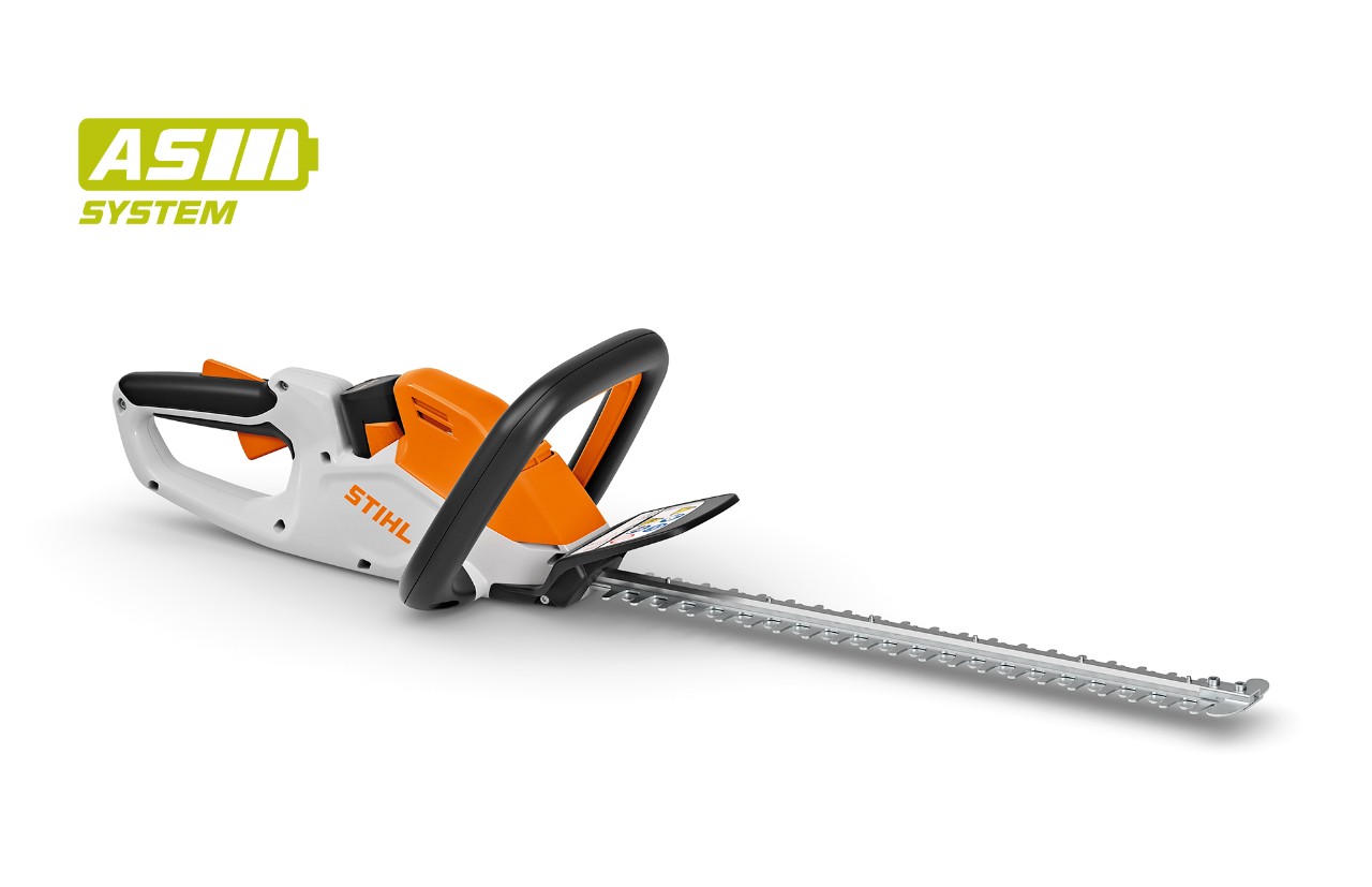 Immagine di un tosasiepi a batteria STIHL HSA 30, icona della batteria in alto a sinistra per il sistema AS STIHL