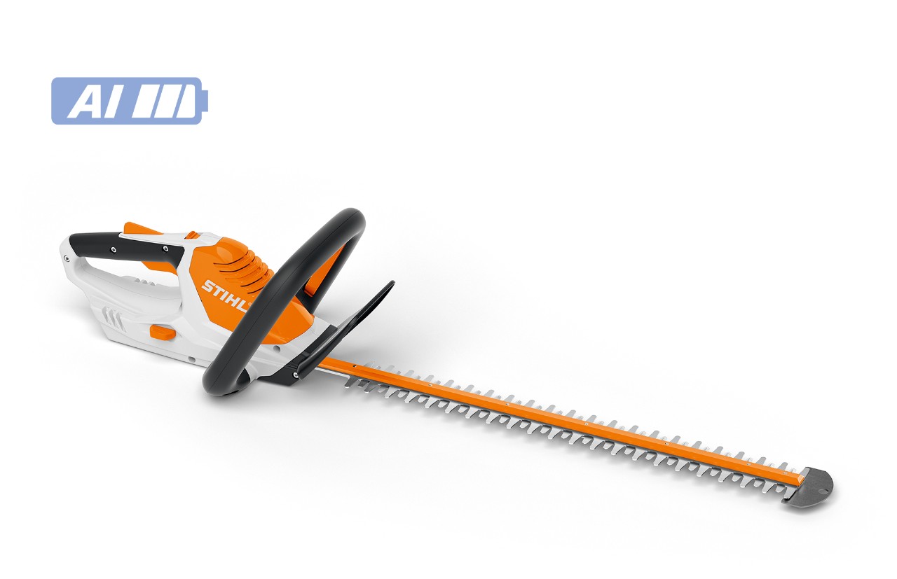 Immagine di un tosasiepi a batteria STIHL HSA 45, icona della batteria in alto a sinistra per il sistema AI STIHL